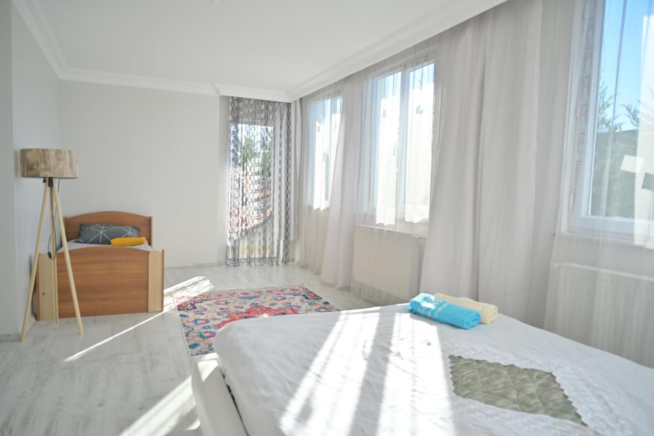 Orman Villa Hotel Is 6 Minutes From The Airport Arnavutkoy Bagian luar foto